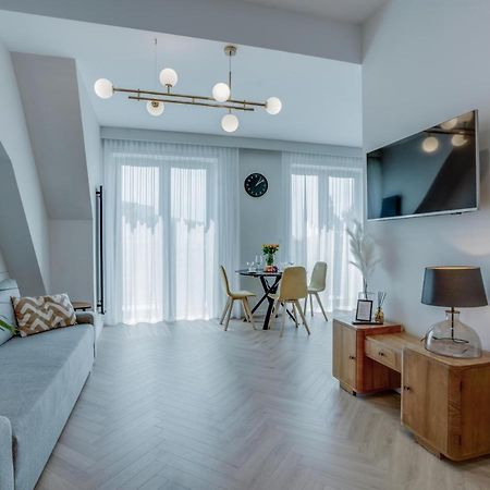 Apartament W Sercu Wroclawia, Garaz, 5Min Do Rynku Exterior foto